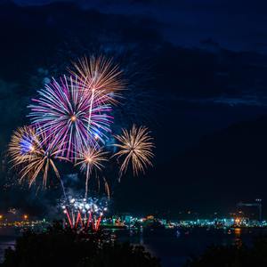 看性感大骚逼的美女哪个操逼的美女
